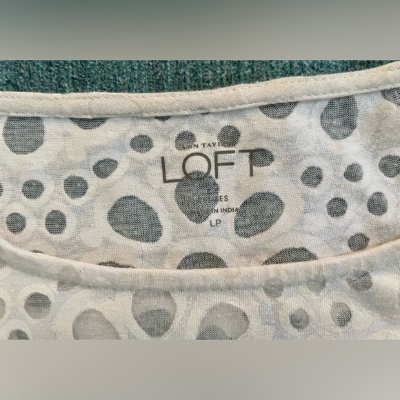 Ann Taylor LOFT Sheer Floral Women’s Large Petites 3/4 Length Sleeve Shirt. - Picture 4 of 5